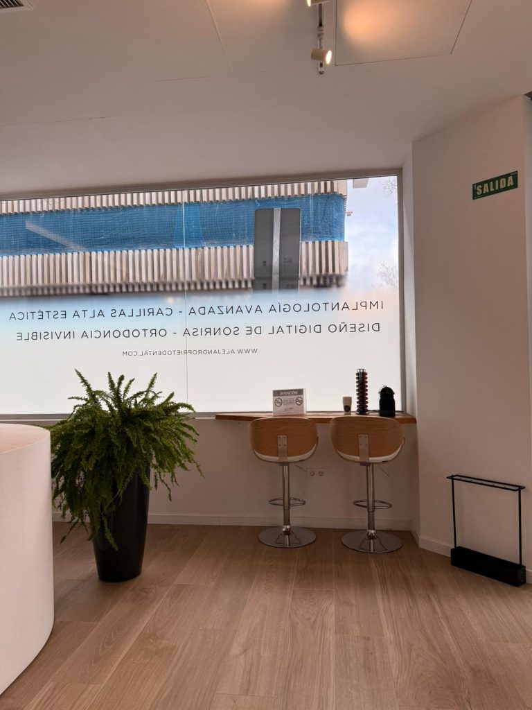 zona café clínica dental madrid