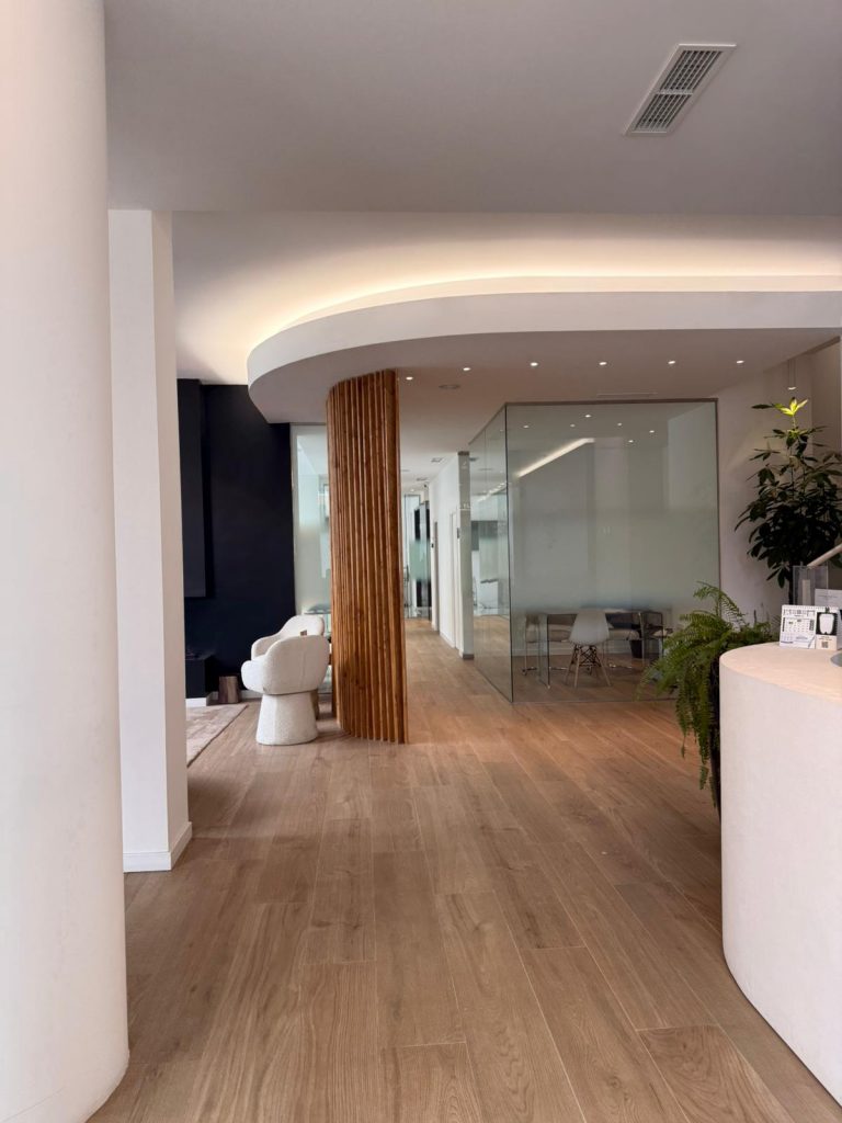 mejor clínica dental implantes barrio salamanca madrid